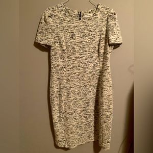 Super cute casual work dress.  So comfortable.